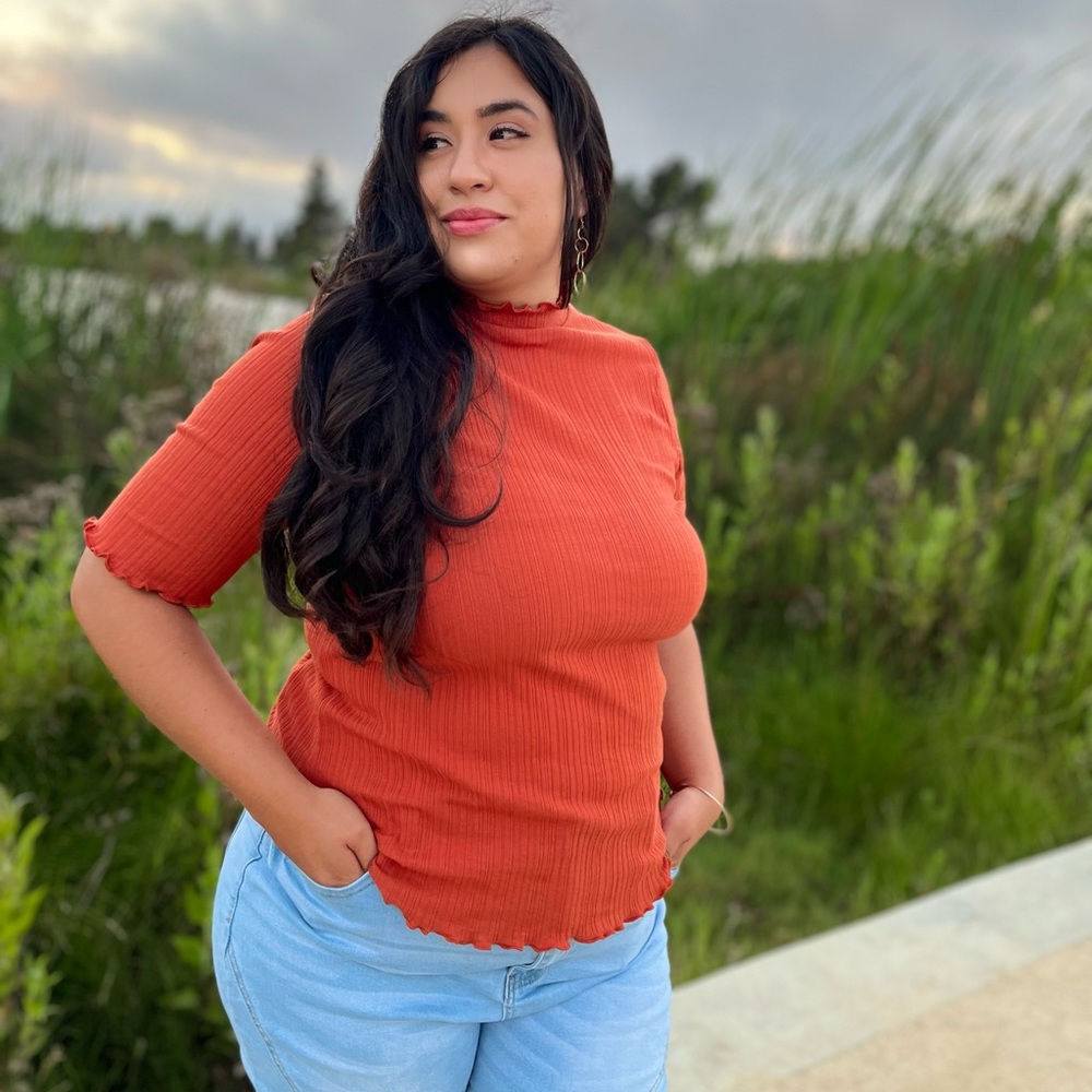 Short sleeve rib mock neck